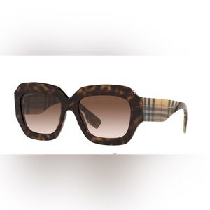 Burberry b4334 sunglasses with case